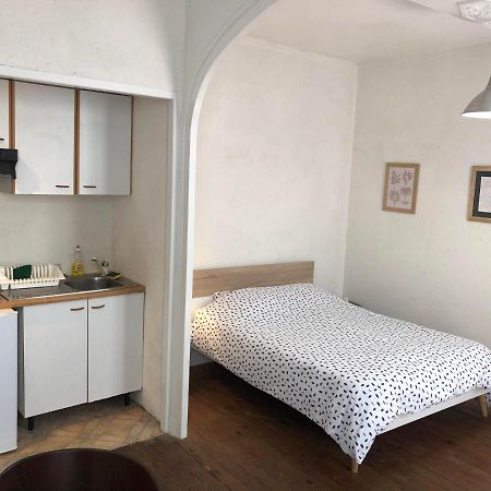 Coeur De Ville Appartement Meuble Angers Exterior foto